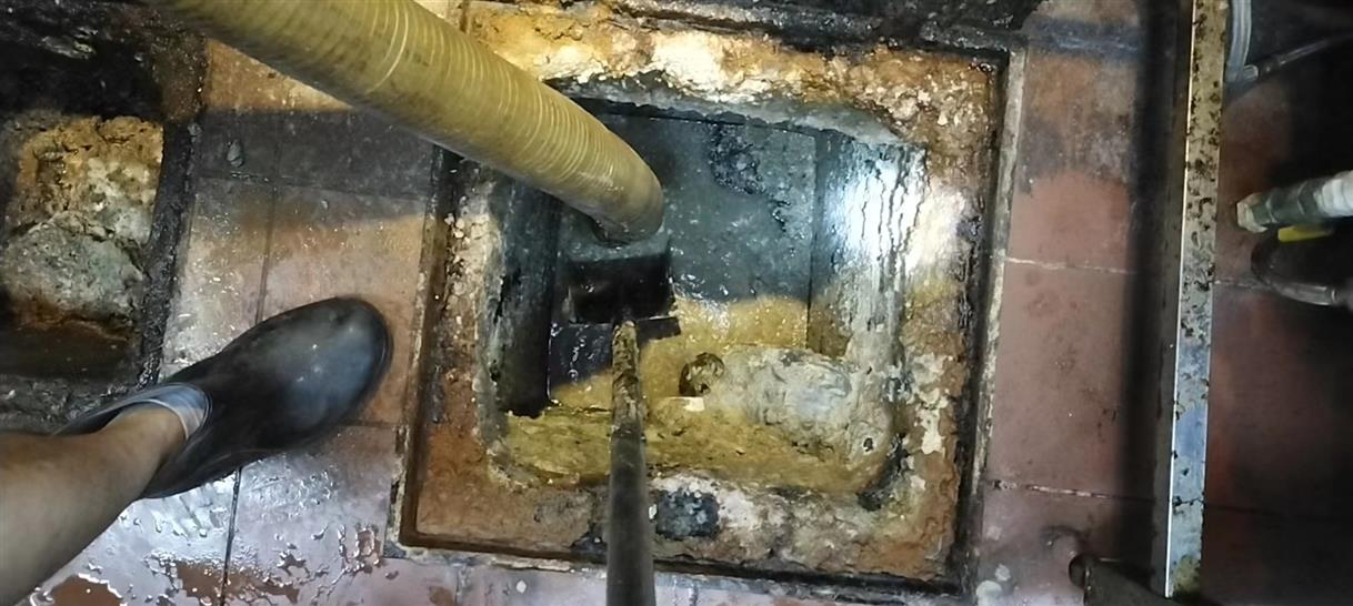 怀仁化油池清理-污水池清掏